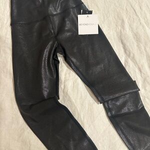 Beyond Yoga Metallic Black Leggings- NWT